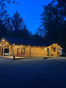 Log house , teepee, 4 holiday trailers, room for 16+ guests(14 beds) - Image 3