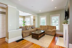 Charming 3BR Parking, Hot Tub & Garden! Near OSU - Image 3