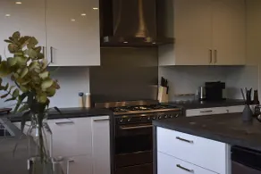 Healesville Shipping Container Home - Whole house - Image 5
