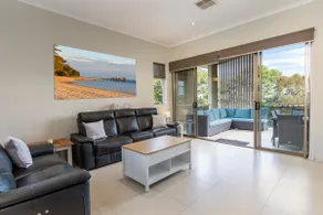 Keiths on Pumicestone, 1 of best 3, Bribie units - Image 3