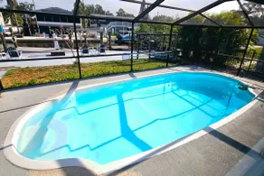 Cozy Cottage, Screened in Heated Pool on the Gulf - Image 4
