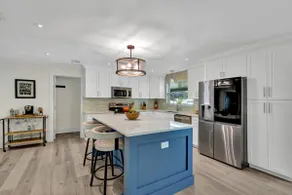 Canal Home- Gulf Access- PET friendly-Fenced yard - Image 4