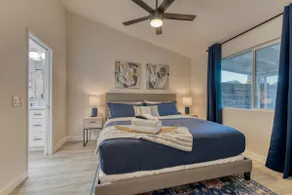 Fully Remodeled Centrally located Executive home! - Image 5
