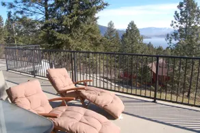 Bright & Spacious Okanagan Lakeview 3 bdrm home. - Image 4