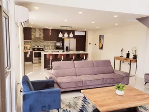 Entire Luxury Uptown Penthouse 3Bedroom/3baths - Image 2