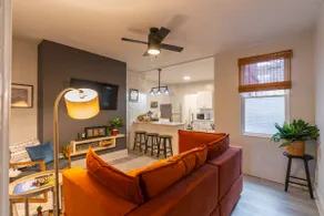 Lawrenceville Row House W/ SAUNA! - Image 2