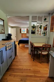 Sweet suite, walk to town tout suite! - Image 4