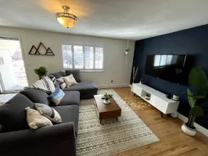 Cozy, central 3 br 2 ba. Huge backyard, near park! - Image 4