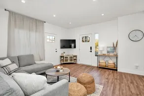 Hollywood Burbank Train House *3 Bed / 2 Bath* - Image 3