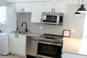 One bedroom ground level suite - Image 4