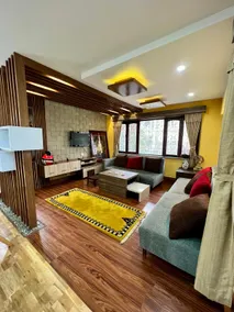 SM homes-Lovely 2 bedroom condo with free parking. - Image 2