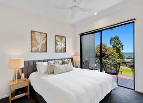 Luxury 1 Bedroom Villas with Indoor Fireplace - Image 2