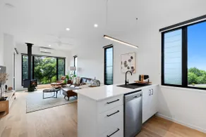 Luxury 1 Bedroom Villas with Indoor Fireplace - Image 4