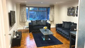 Spacious 3Bed&1Bath Pet Friendly Flat w/ Free WiFi - Image 4