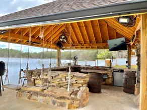 Cabin on Private Beach with Tiki Bar & Cabana - Image 3