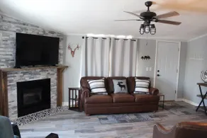 Lake View cottage, secluded, quiet, total remodel, 3 king beds - Image 3