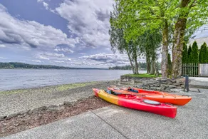 Beachfront Home w/ Hot Tub - Walk to Restaurants! - Image 3