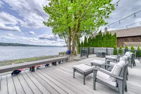 Beachfront Home w/ Hot Tub - Walk to Restaurants! - Image 5
