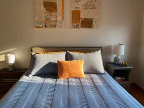 The Logan Square Guest House (Free Parking!) - Image 4
