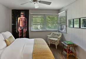 PINES Cozy Beach Hideaway with modern touches - Image 5