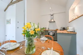 Cosy Rural Barn with Private Garden & Forest - The Cart Barn - Image 2