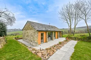 Cosy Rural Barn with Private Garden & Forest - The Cart Barn - Image 4