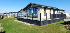 Sunset Lodge, Seafront Views Premier Holidays - Image 2