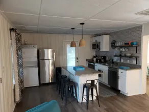 Dog Friendly, Fully Updated Kure Beach Cottage, 2 min. walk  to the sand. - Image 4