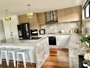 Letka Perfect Beach Getaway - Luxury Brand New - Image 5