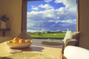 Rural 2-bed cottage, wood-fired hot tub & food - Image 2