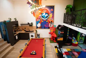 Luna Park-hot tub-sauna-arcade games - Image 4