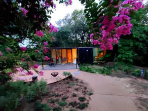A small apartment surrounded by nature - Image 2
