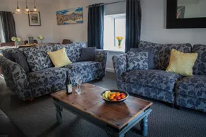 The Yew View. Great apartment in lovely village. - Image 3