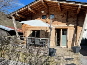 Chalet à proximité des sentiers de randonnée et de la voie verte du lac d'Annecy - Image 2
