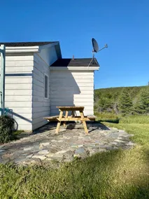 Cozy 2 Bedroom Getaway - Image 4