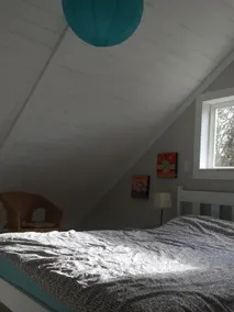 Adorable , 1 bedroom guesthouse with sleeping loft - Image 2