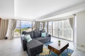 Cozy 2-Bedroom Next to Ala Moana Beach & Mall !!! - Image 3