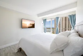 Cozy 2-Bedroom Next to Ala Moana Beach & Mall !!! - Image 5