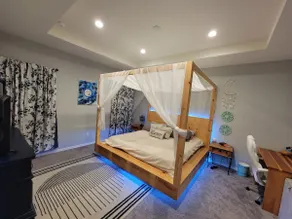 Modern 5 Bedroom Family Home w/Pool and Game Room! - Image 3
