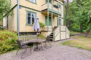 Historic apartment near the city by the water - Image 5