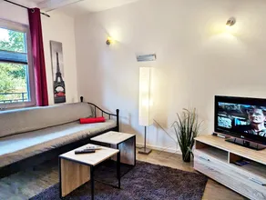 large 2 bed room apartment with balcony - Image 5