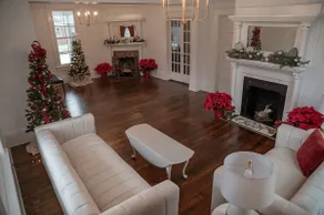 Elegant and revitalized 1912 home with courtyard - Image 2
