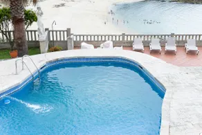 Limens Beach House - Image 2