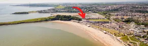 Beachfront Apartment with Private Parking in Barry - Image 2