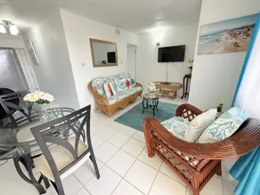 Atlantic Shores Breeze Upstairs Beach Apt - Image 3