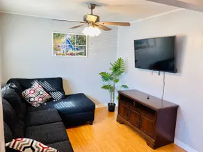 Lovely Seaside Park Getaway - Walk to Beach & Bay - Parking, Patio, BBQ - Image 3