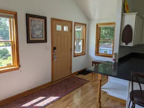 Peaceful woods area suite. - Image 2