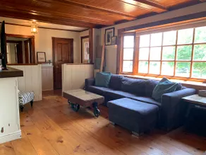 Grimsby Beach Cottage - Image 4