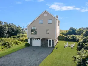 Relaxing, Ocean Views, Walk to Several Amenities - Image 5