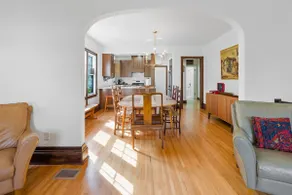 Great home, Great Location, Close to Grand - Image 3